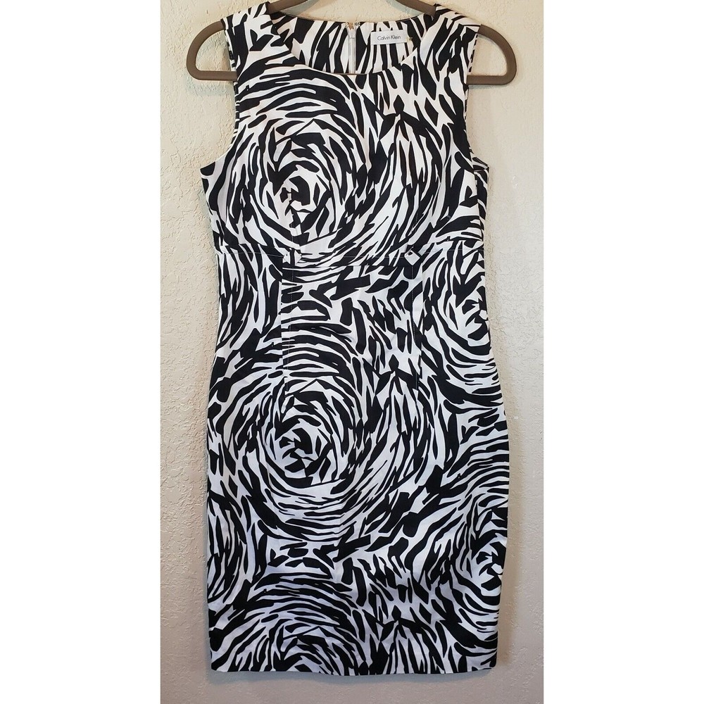 Calvin Klein Womens Sleeveless Black White Zebra Print Shift Dress Sz 10